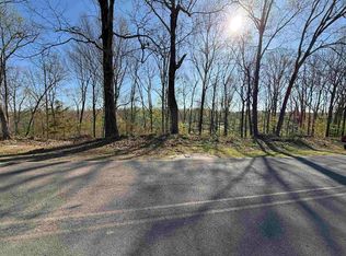 335 Shoreline Dr, Killen, AL 35645