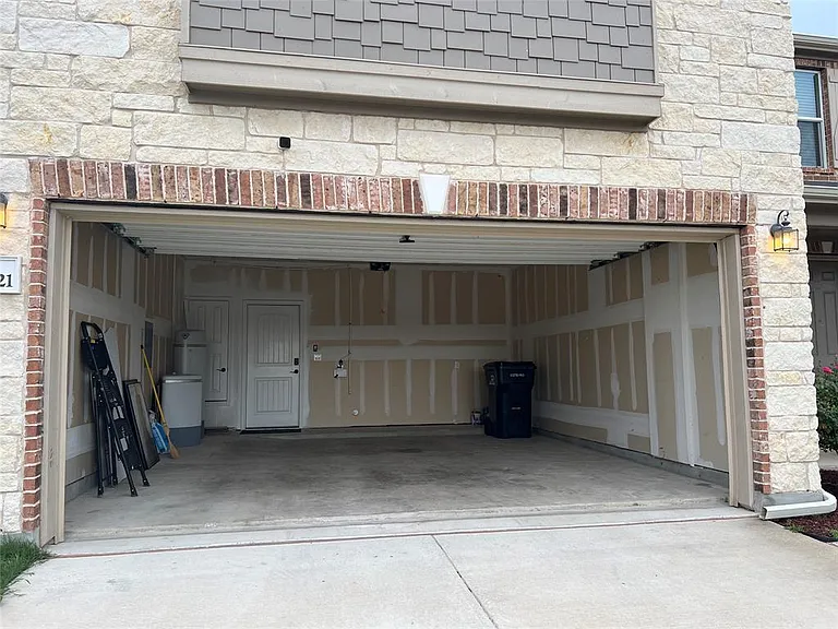 12821 Stoney Ridge Bnd — Photo 26