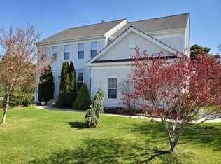 445 Raymond Rd, Plymouth, MA 02360