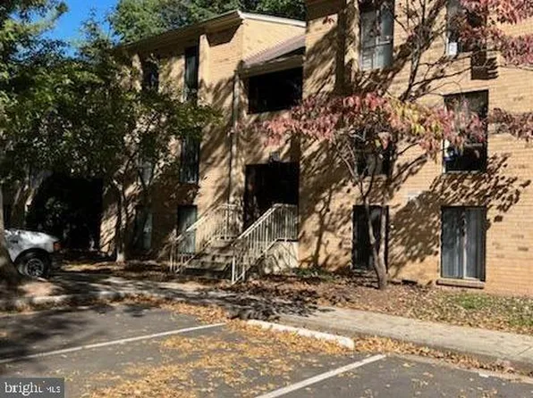 2303 Freetown Ct Unit 2B, Reston, VA 20191