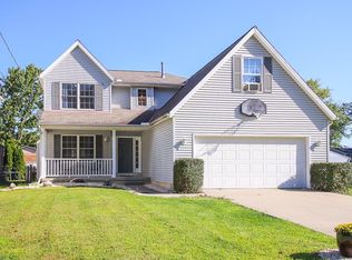 35114 Poplar St, North Ridgeville, OH 44039