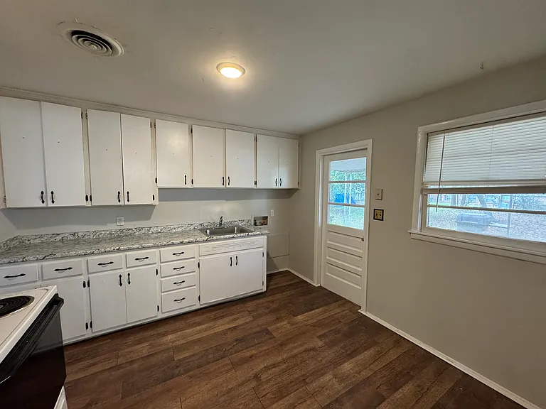 3345 Loch Haven Rd — Photo 11