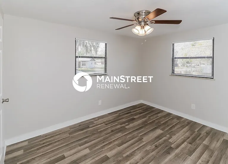 637 W Alamo Dr — Photo 10