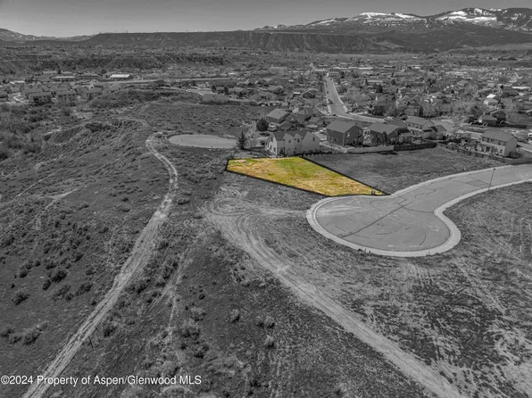 8 W 30th St, Rifle, CO 81650
