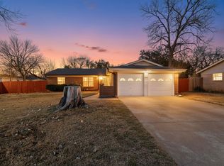 1102 Crisp Dr, Irving, TX 75061