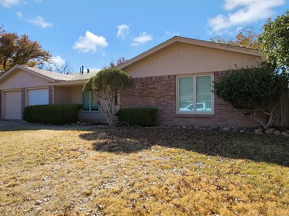 3rd image of 3609 Knoxville Dr