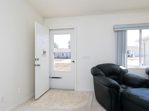 4th image of 6086 SW 98th Loop