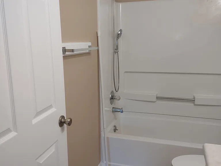 This photo has not been altered in any way: no edits or filters have been applied to try to deceive the viewer by having the room appear larger or brighter than it actually is.