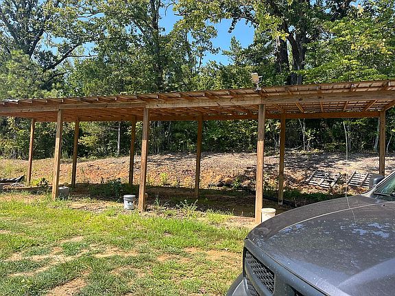 5th image of 350 Robinson Rd