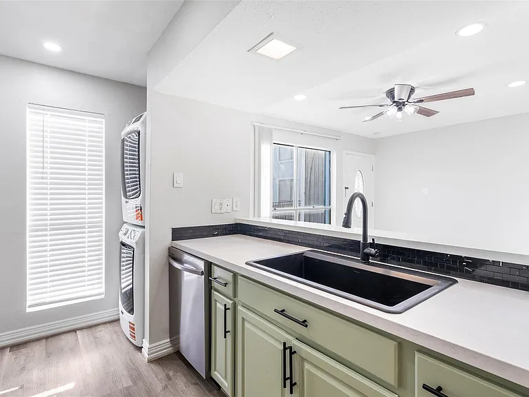 781 Country Place Dr #2016 — Photo 15