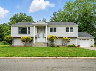 129 3rd St, Cresskill, NJ 07626
