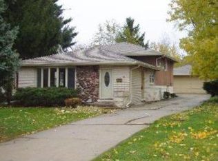 318 S Prairie Rd, New Lenox, IL 60451