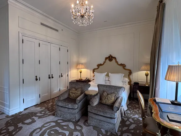 768 5th Avenue image 1 of 9