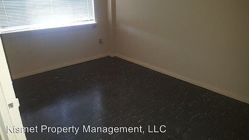 2nd image of 1907 S Parkway E APT 5