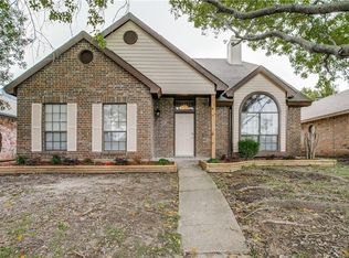 4118 Tarpon Ln, Grand Prairie, TX 75052
