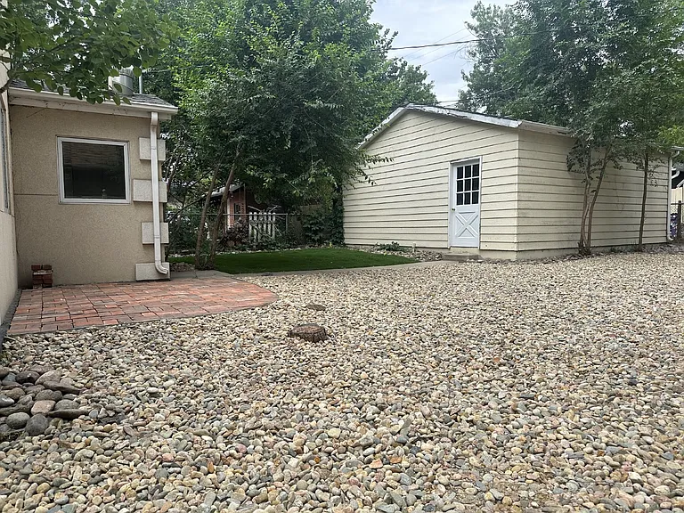 1752 S Clarkson St — Photo 18