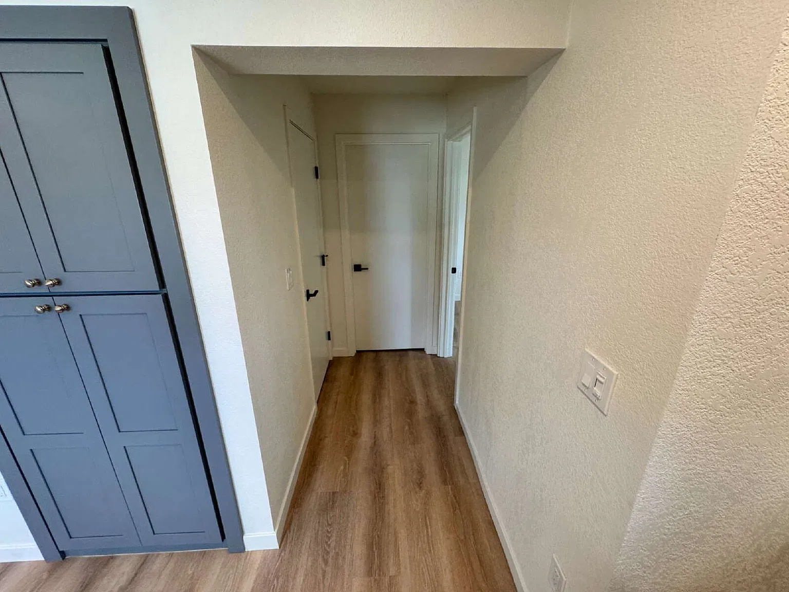 1 bed, 1.0 bath, $1,949 — Photo 2
