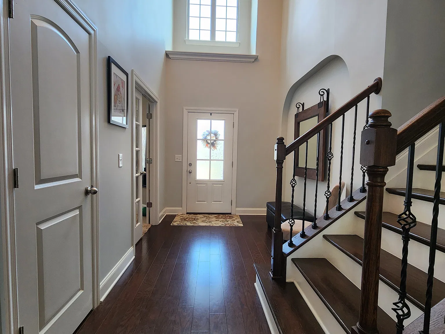 4 bed, 3136 sqft, $3,400 — Photo 2