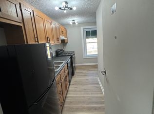 522 N Main St #301, Hillsville, VA 24343