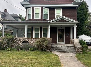 1558 Whitney Ave, Hamden, CT 06517