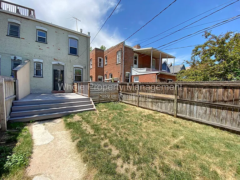 2046 N Ogden St — Photo 22