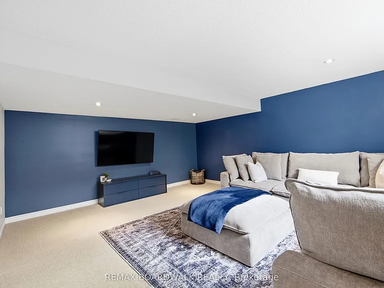 375 Cooks Mill Cres — Photo 34