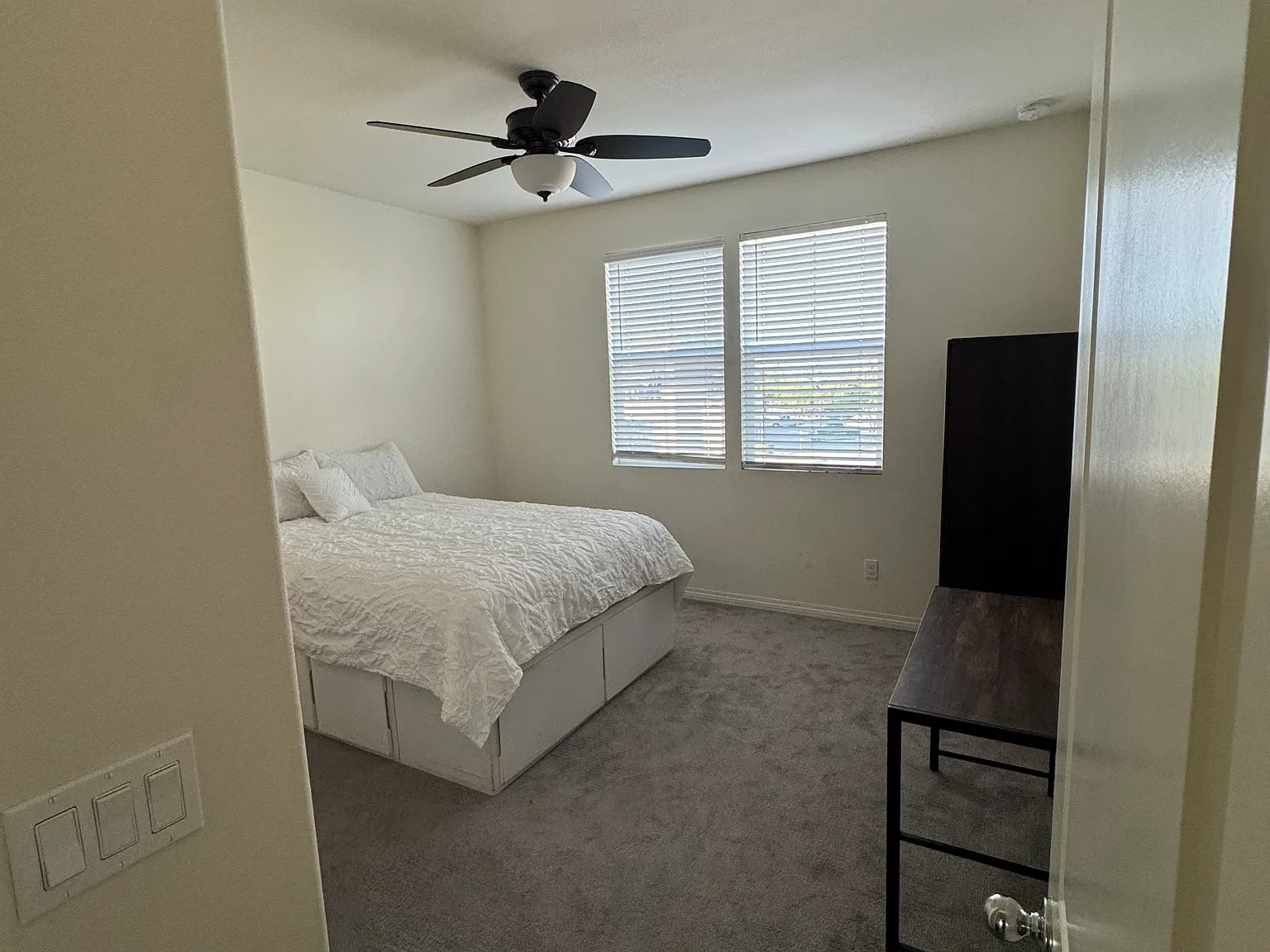 3 bed, 1485 sqft, $2,000 — Photo 2