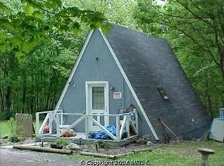 302 Whipporwill Ln, Cross Junction, VA 22625