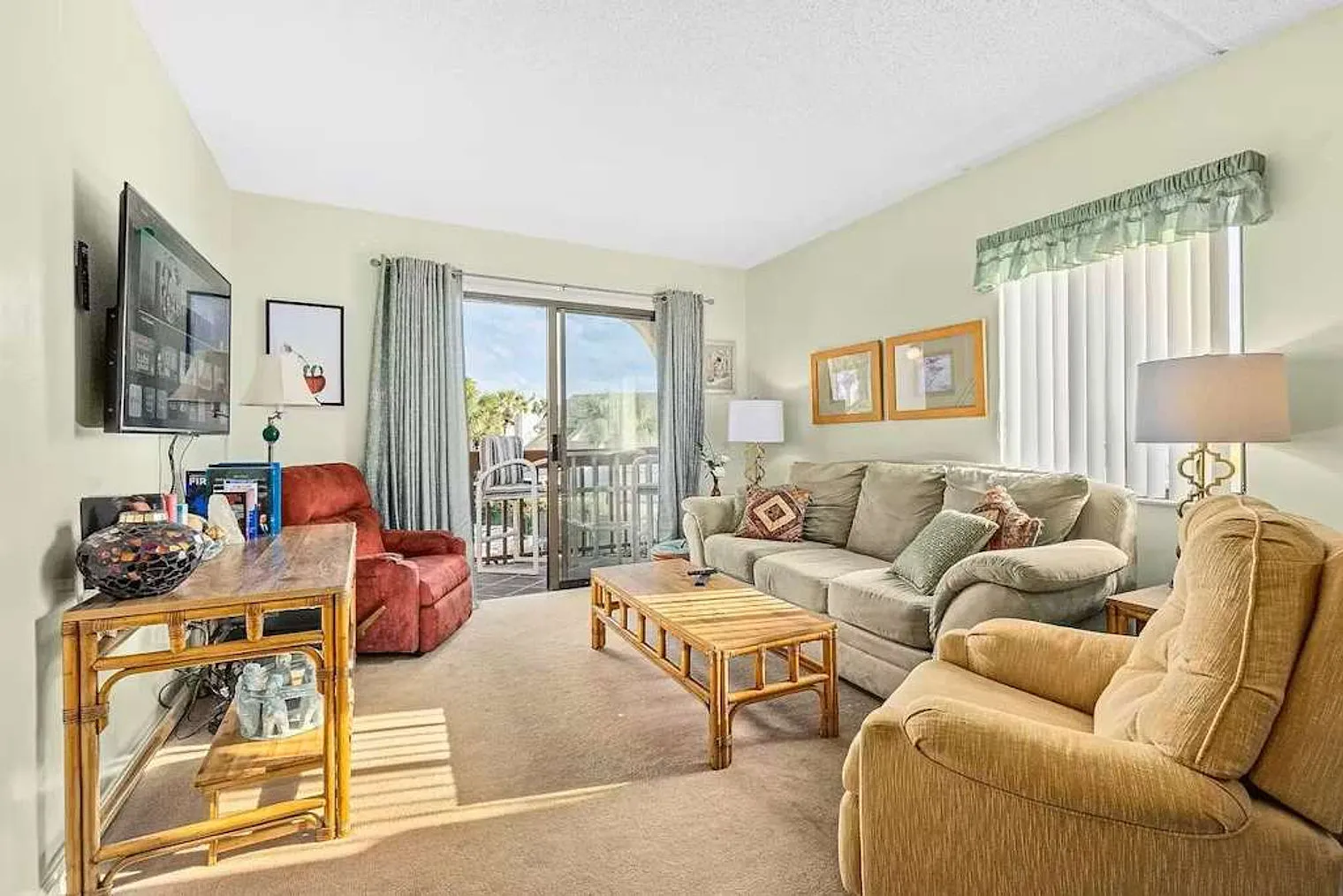 2 bed, 2.0 bath, 871 sqft, $5,785 — Photo 1