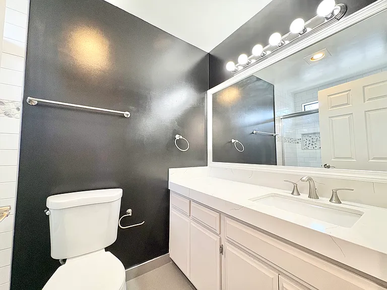 6204 Fulton Ave #1 — Photo 8