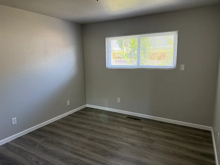 919 Lodi St — Photo 4