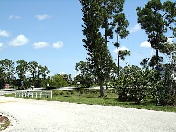 4th image of 11500 SW Kanner Hwy Lot 32