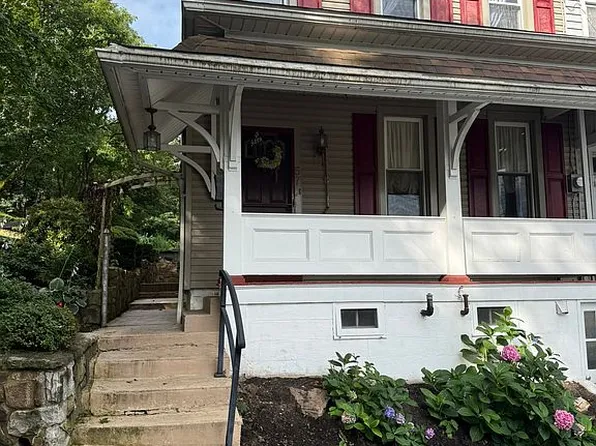 57 S 3rd St, Cressona, PA 17929