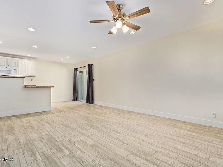 1037 N 84th Pl — Photo 10