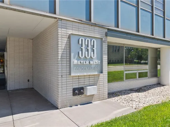 333 W Meyer Blvd APT 1215, Kansas City, MO 64113