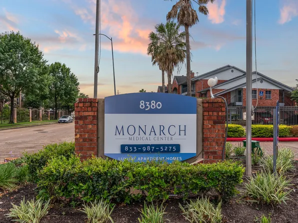 Monarch Medical Center