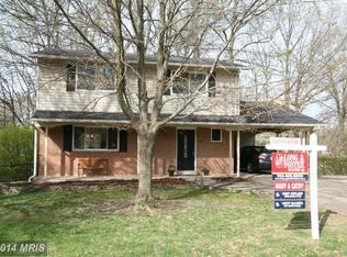 5200 Stonington Dr, Fairfax, VA 22032