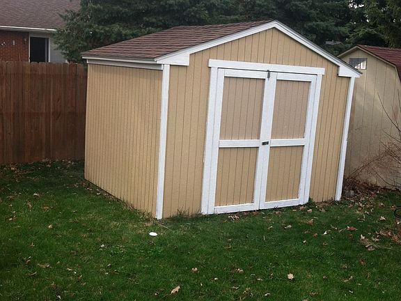 2nd image of 1582 Plainfield Dr