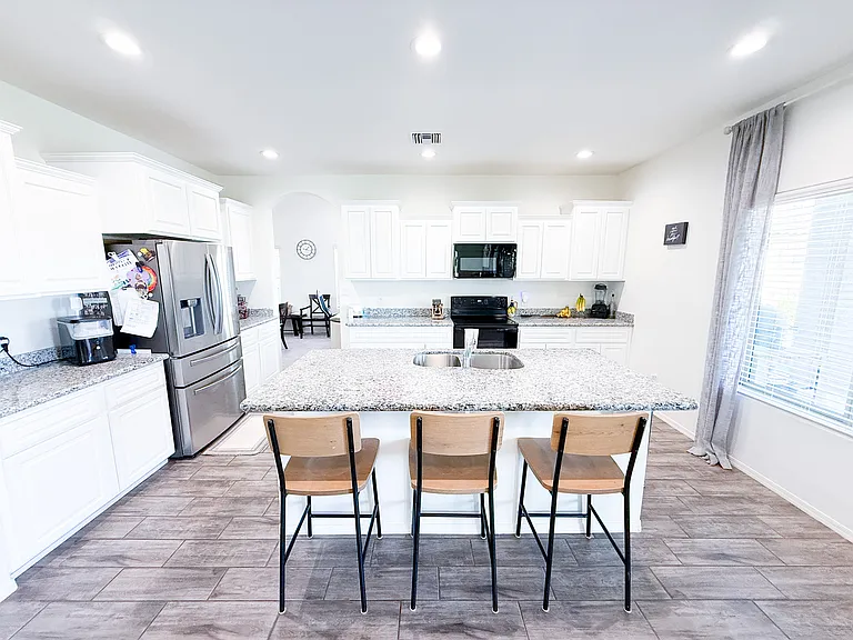4158 W 27th Pl — Photo 12