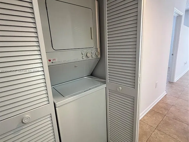 1280 S Alhambra Cir #1413 — Photo 14