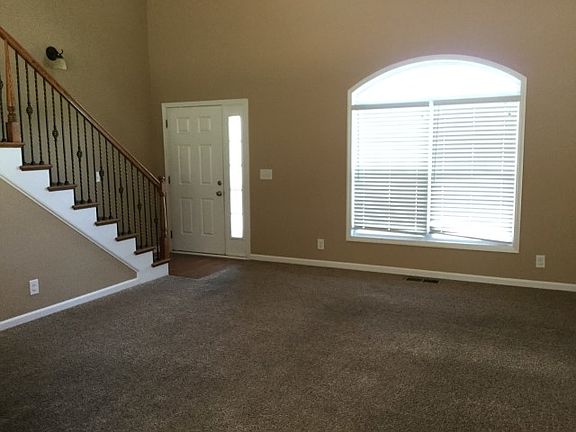 5th image of 701 Superior Ln