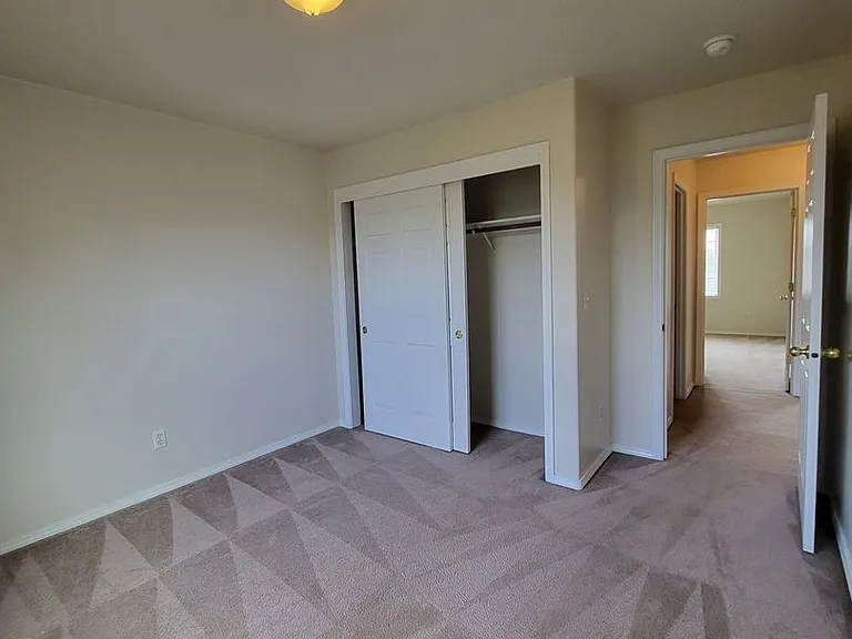 147-Michael Duplex — Photo 13