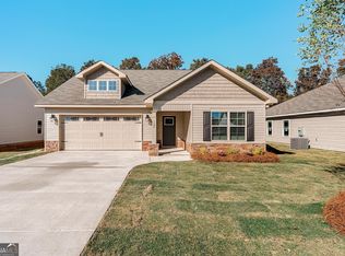 135 Red Tail Cir, Byron, GA 31008