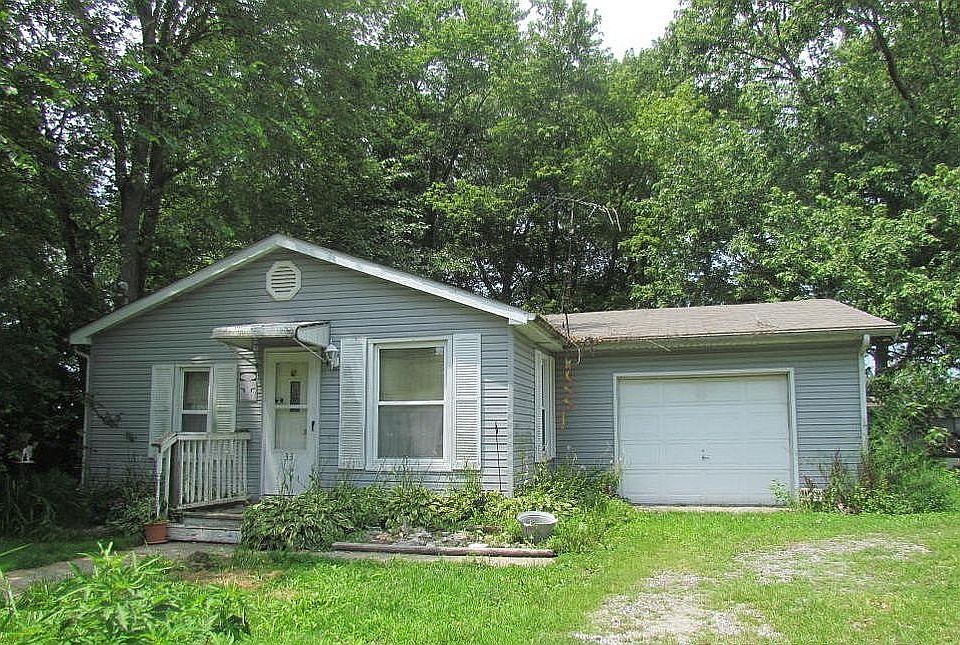 1st image of 33 Robertson St