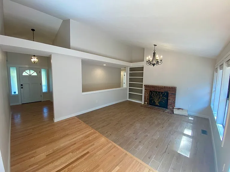 650 Jasmine Pl NW — Photo 10