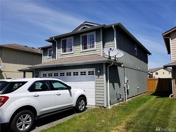2nd image of 4917 104th Pl NE