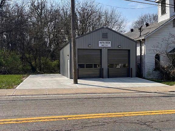 5th image of 1909 Petersburg Rd