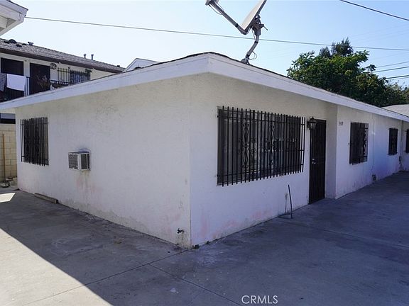 2nd image of 3509 Marmion Way