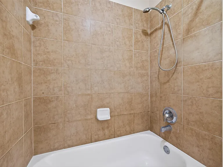 24431 Ranchwood Springs Ln — Photo 31