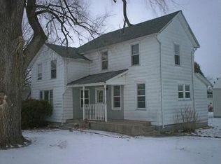 106 Rock Island Ave, Atkinson, IL 61235